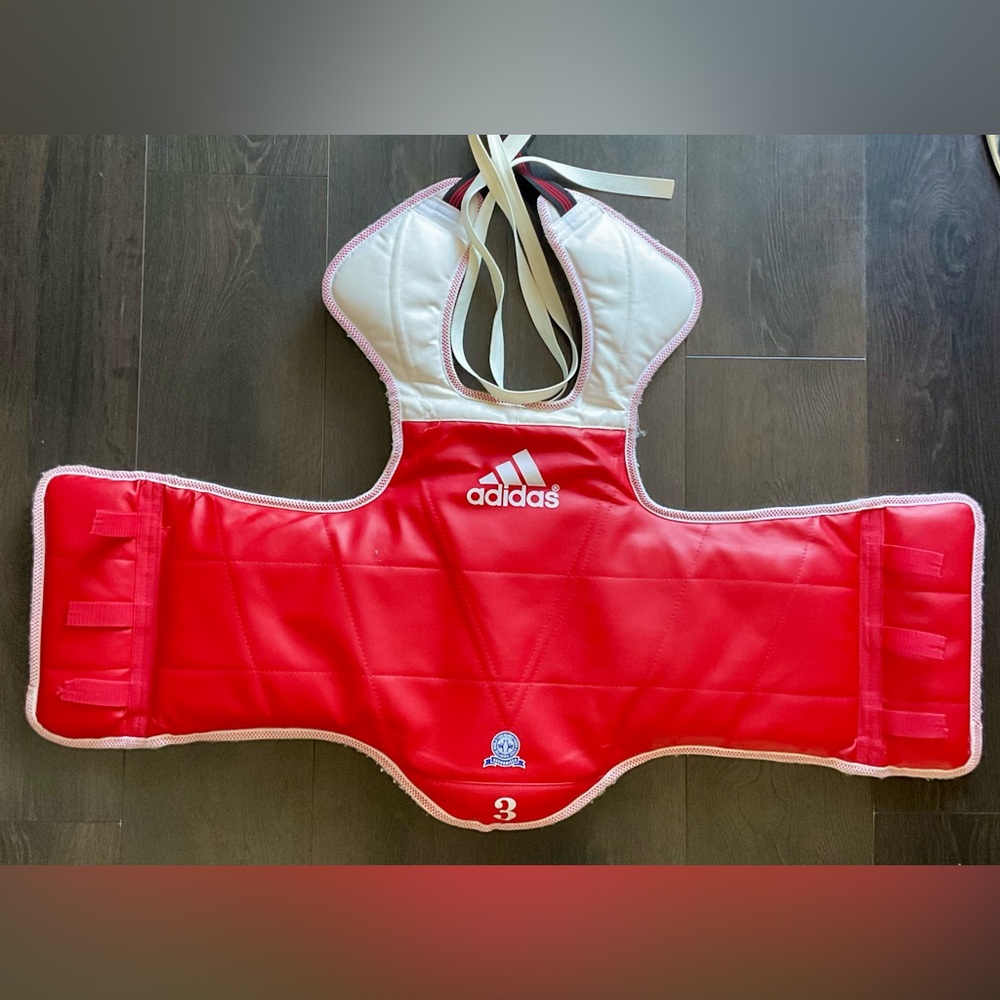 Adidas martial arts reversible body protector - Size Medium (Adult)